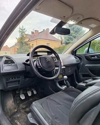 Citroen C4 cena 8500 przebieg: 234000, rok produkcji 2005 z Biała małe 301
